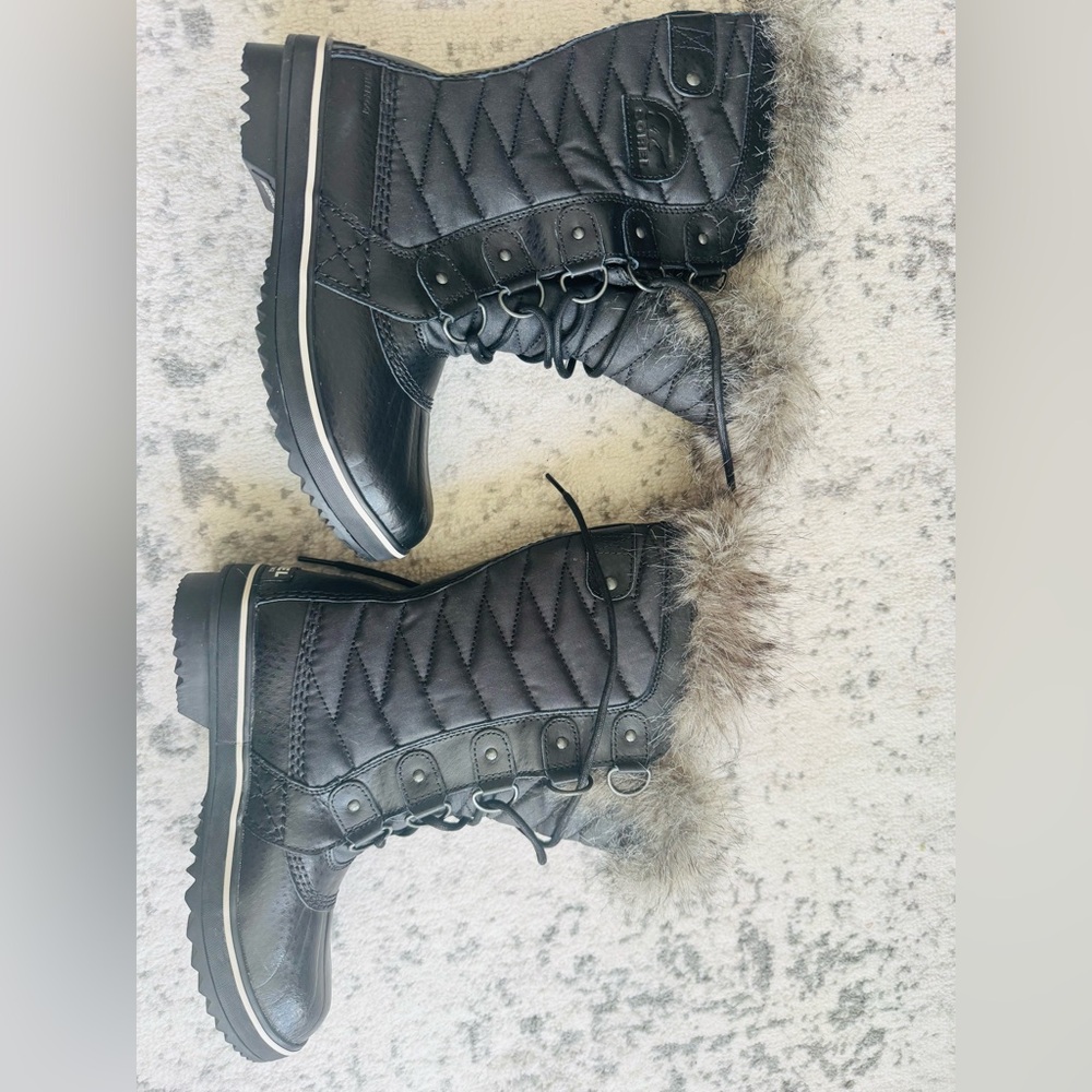 SOREL TOFINO™ II Black Waterproof Boots - Picture 5 of 9